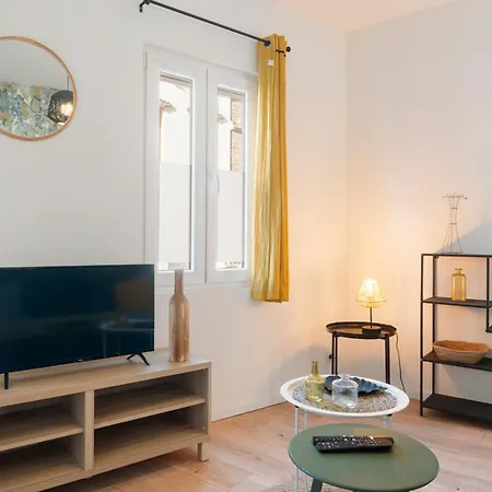 Charmante Maison A Apartment