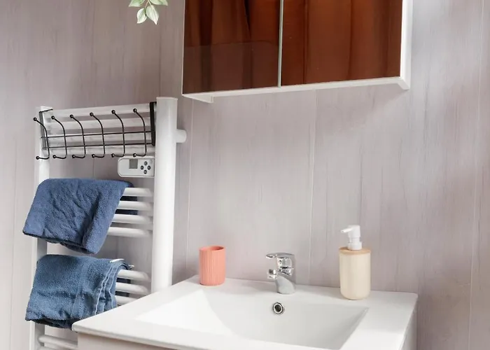 Apartment Charmante Maison A