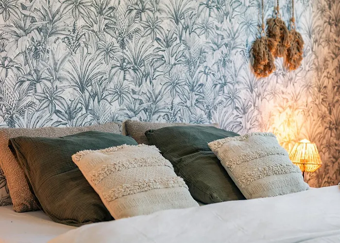 Apartment Charmante Maison A *